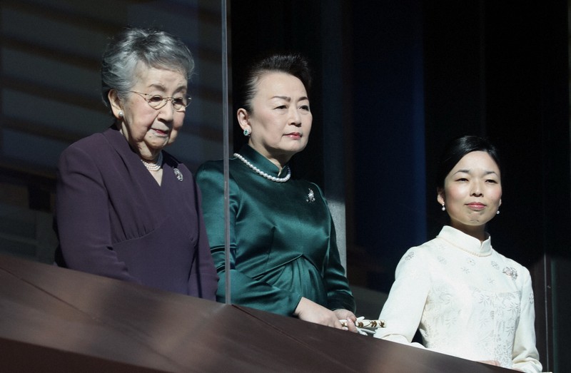 新年一般参賀に臨まれた百合子さま、信子さま、彬子さま