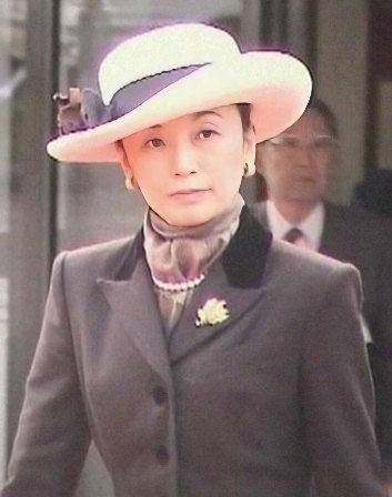 若い頃の信子さま