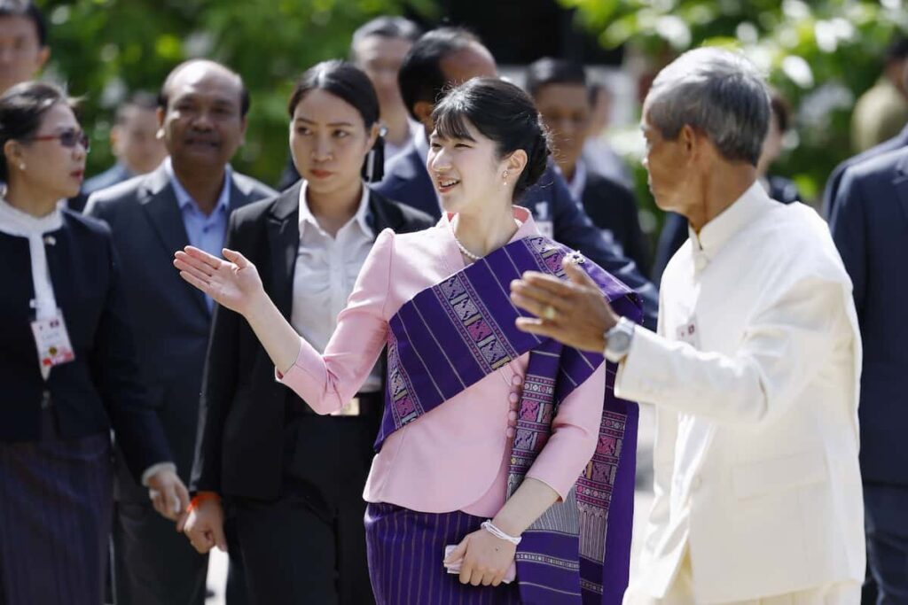 愛子さま ラオス