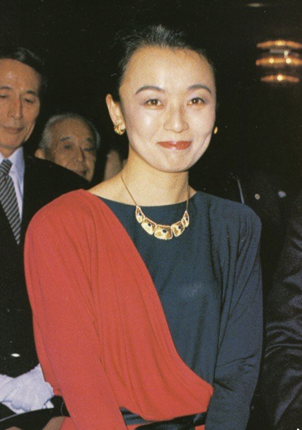 若い頃の信子さま