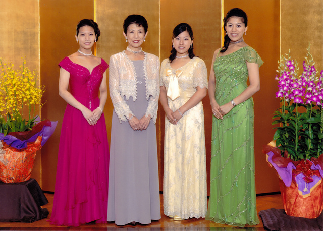 久子さまと承子さま・典子さま・絢子様