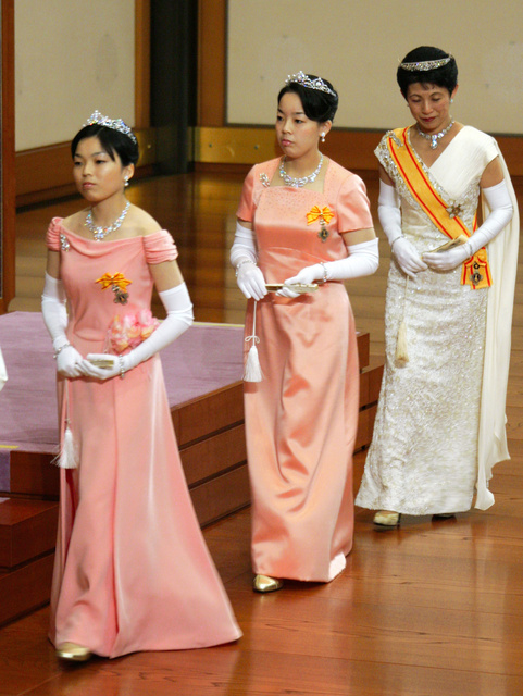 ティアラ　彬子さま