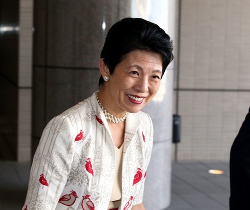 IOC総会から帰国した久子さま