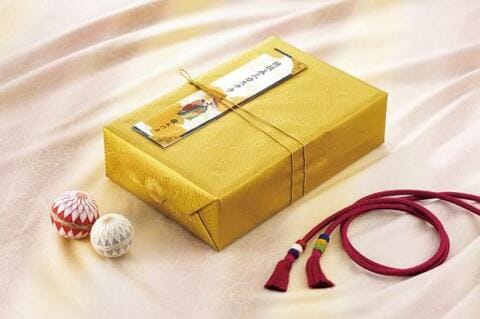 天皇陛下も召し上がった文明堂のカステラ