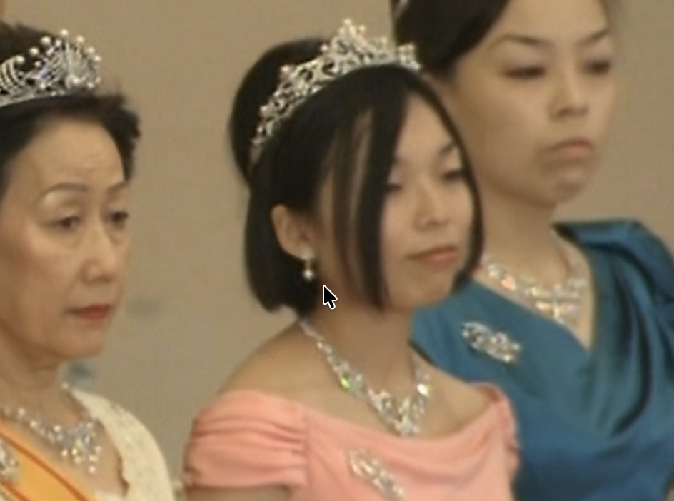 彬子さま　ティアラ