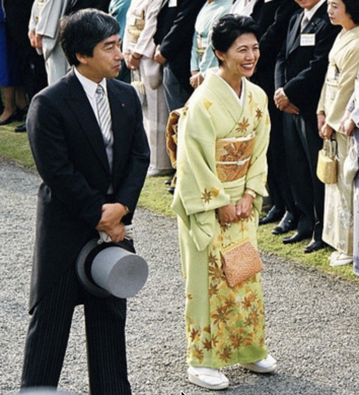 園遊会での憲仁親王と久子さま