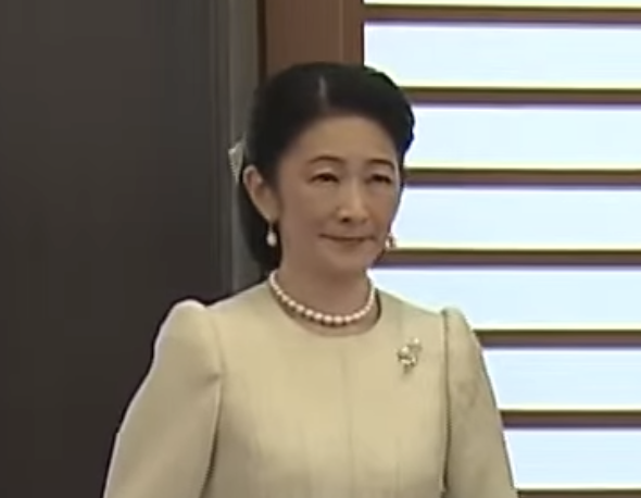 加冠の儀の紀子さま